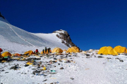 Imagen del campamento 4 del Everest, en mayo del 2018.-AFP