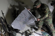 Un soldado sirio en Zamalka, en el este de Guta.-/ EFE / YOUSSEF BADAWI