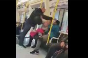Agresión racista en el metro de Londres.-YOUTUBE