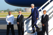 John Kerry, a su llegada al aeropuerto de La Habana (Cuba).-Foto:   AFP / ADALBERTO ROQUE