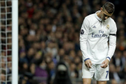 Ronaldo expresa su frustración tras perder una ocasión en el encuentro ante el Borussia Dortmund.-JOSÉ LUIS ROCA