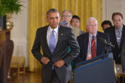 Obama se dispone a iniciar su rueda de prensa sobre el pacto nuclear con Irán en la Casa Blanca, en Washington, este miércoles.-