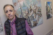 Severiano Monge, junto a una de las vistas de la Catedral.-Santi Otero