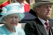 Isabel II y su marido, Felipe de Edimburgo.-EFE/LINDSEY PARNABY.
