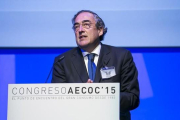 Juan Rosell, presidente de la patronal CEOE, en el congreso de AECOC en octubre del 2015.-JOAN CORTADELLAS