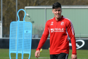 El delantero madrileño durante una sesión de entrenamiento. TOMÁS ALONSO