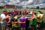 José García arenga a sus pupilos durante el entrenamiento