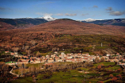 Vista general del pueblo de  Barbadillo de Herreros desde el monte.
