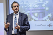 Francisco Serrano, presidente de Ibercaja, durante su intervención.