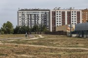 Esta es la parcela frente al HUBU y junto al polideportivo Talamillo en la que el PSOE plantea desarrollar un jardín botánico y terapéutico.
