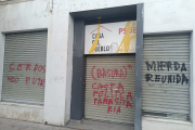 Pintadas amenazantes en la sede del PSOE de Burgos.