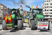 Los tractores volvieron a realizar una marcha lenta por la ciudad de Burgos.
