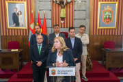 El salón de plenos acogió la reunión de los grupos tras la comisión de Hacienda