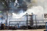 Los Bomberos sofocan un incendio en el punto limpio del G-3.