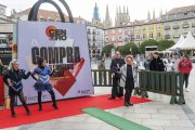 Concurso en la plaza Mayor en la Noche Abierta.