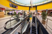 Había más bullicio del habitual en el Mercado Norte. Su clientela habitual quiso pasar a despedirse y a aprovisionarse hasta que abra el provisional.