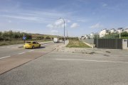 A partir de este cruce, a la altura de la calle Gumiel de Izán, el bulevar pasa de dos carriles de circulación (incluido el carril bus) a uno.