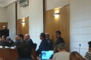 Familiares de Paloma y su hija India intentan linchar en Valladolid al autor del doble crimen en pleno juicio.