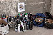 Botes de pintura incautados