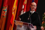 José Miguel García, nuevo rector de la UBU, en su toma de posesión.