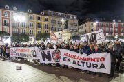 Concentración contra los aparcamientos en altura en la Plaza Mayor.