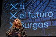 La Alcaldesa De Burgos, Cristina Ayala, En Un Momento De La Presentación Del Plan.