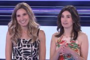 Raquel (izquierda) y Estefanía durante su participación en 'Atrapa un millón'.