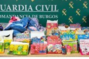 La Guardia Civil se incauta de casi 1.092 objetos de contrabando en un bazar de Burgos capital.
