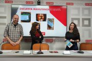 La secretaria de Acción Sindical Sector Sanitario y Negociación Colectiva, Beatriz Benavente, la coordinadora de FSS-CCOO León y enfermera de área, Dulcinea Álvarez, y el secretario Técnico de Acción Sindical Sector Sanitario, Mario Amo, presentan los resultados de la encuesta realizada por CCOO sobre la comida que suministra la Gerencia Regional de Salud.