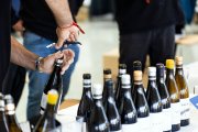 El sector del vino vive con incertidumbre la situación generada por la política de aranceles de Donald Trump.