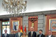 La alcaldesa de Burgos con la delegación alemana.