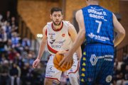 Gran dirección de juego de Gudmundsson, brillante en el último cuarto.