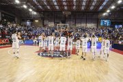 Los jugadores celebran el triunfo.