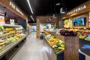 Instalaciones en Llobet de Transgourmet Ibérica, que cuenta también en Burgos con un GM Cash en la capital burgalesa.