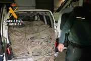 Archivo - Una furgoneta con 400 kilos de cable de cobre sustraídos en una nave de La Espina-Salas.