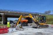 Obras en la rotonda de acceso al aeropuerto.