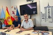 El concejal José Antonio Fuertes con el director de la Banda de Música Villa de Aranda