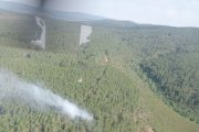 Imagen del incendio declarado en Portugal en una zona próxima a Zamora.