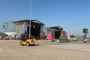 Trabajos de montaje ayer de los escenarios y la infraestructura del recinto del festival Sonorama, que arranca el 6 de agosto en Aranda de Duero