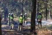 Intervención de los bomberos en el último incendio registrado en la zona del Castillo de Burgos.