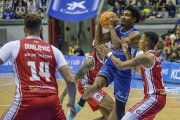 Jermaine Samuels Jr. durante el partido contra Zaragoza.