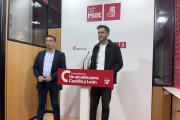Fernando Pablos (i) y Javier García, durante la rueda de prensa.