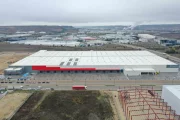 el centro logístico de Accolade, desarrollado en colaboración con Panattoni para Bridgestone.