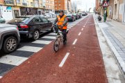 Un momento de la inauguración del carril bici de la avenida Constitución en Burgos.