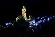 El colectivo Sangre Minera-Instituto de Estudios Montaña Central organiza una Procesión nocturna en honor a santa Bárbara en La Robla (León) con salida de la Mina Escuela y llegada a la iglesia de la localidad.