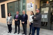 El consejero de presidencia en su visita a la oficina de información y atención ciudadana de Aranda