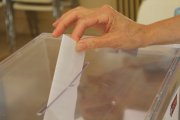 Archivo - Imagen de archivo de una urna de votación.