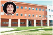 Escuela de Ingeniería Informática y en miniatura el profesor Héctor Felipe