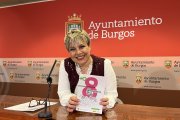 La concejal de Servicios Sociales, Mila del Campo, antes de presentar el programa de actividades en torno al 8M, Día de la Mujer Trabajadora en Burgos.