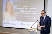 El director territorial de Ibercaja en Burgos, Guadalajara y la Rioja, José Ángel Pérez, durante su intervencion en el Club de Prensa El Mundo-Correo de Burgos.